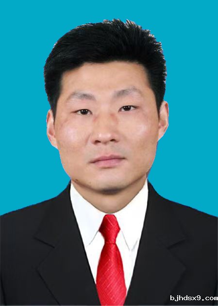 孔强政法委员、副镇长