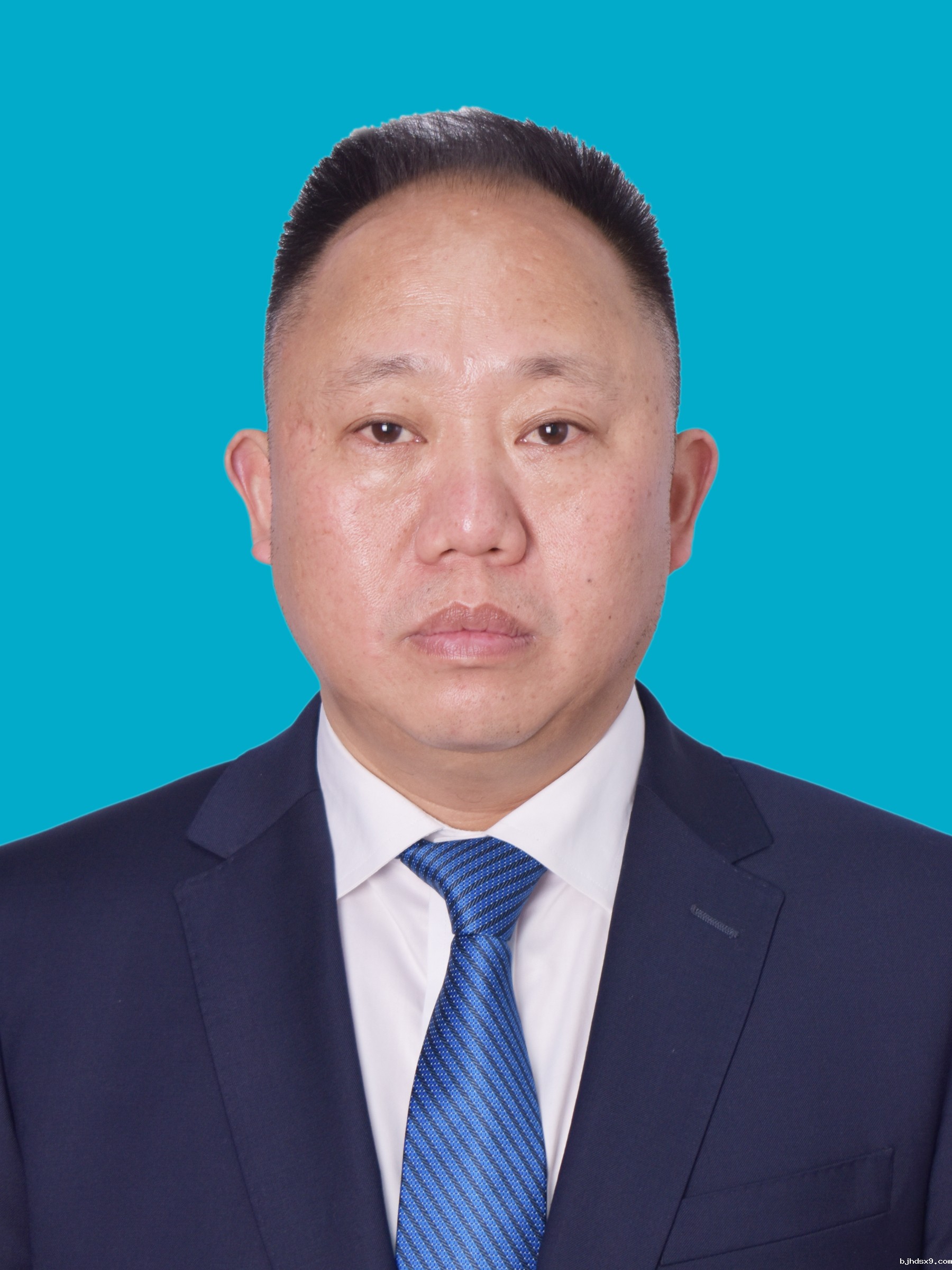 黄义臣璧山区大路街道党工委书记