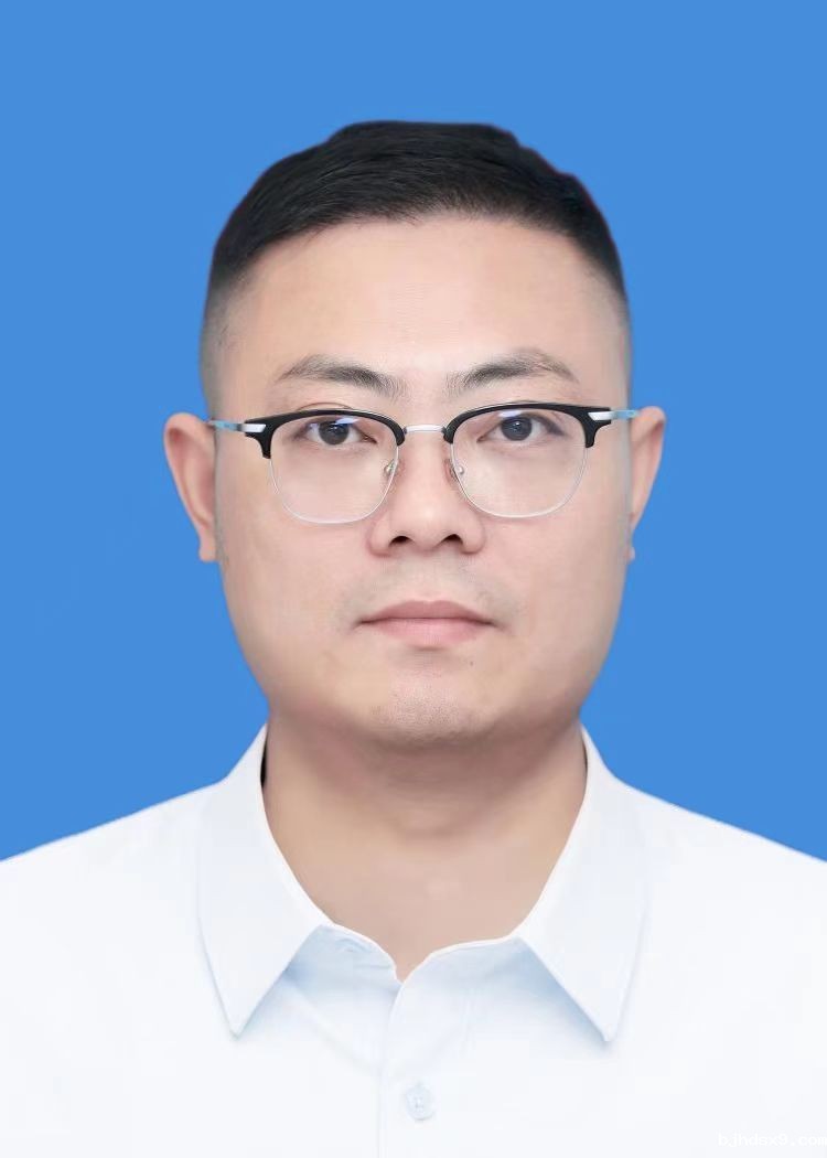 杨波璧山区大路街道党工委副书记、人大工委副主任